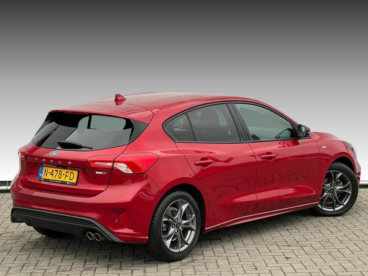 Ford FOCUS 1.0 EcoBoost Hybrid ST Line Business NL AUTO | CAMERA | CARPLAY |