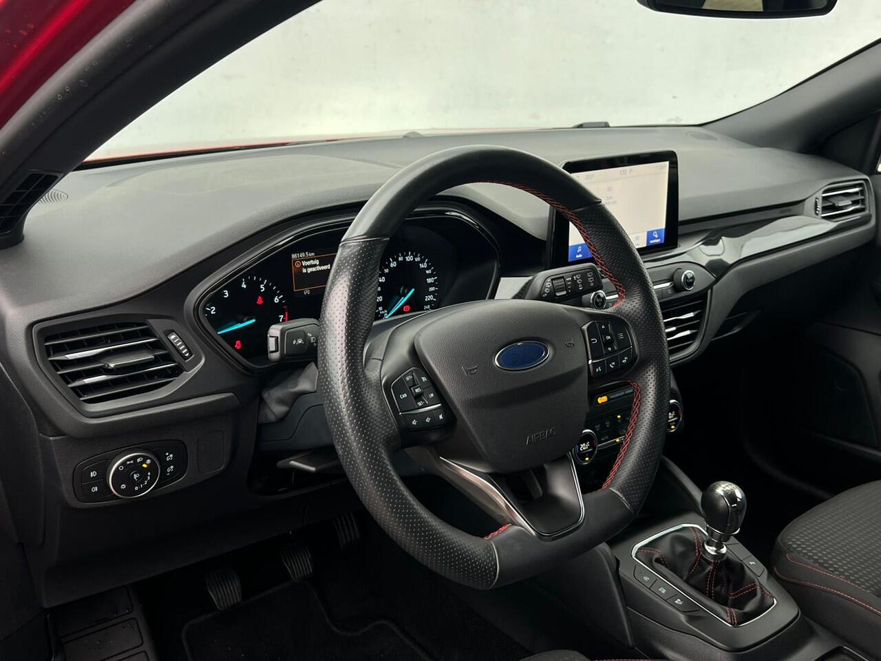 Ford FOCUS 1.0 EcoBoost Hybrid ST Line Business NL AUTO | CAMERA | CARPLAY |