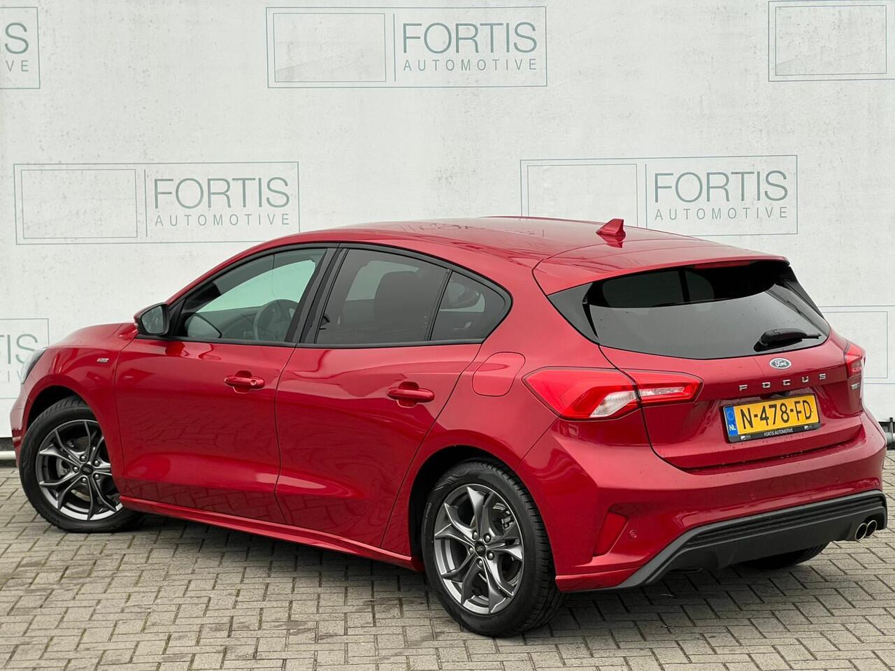Ford FOCUS 1.0 EcoBoost Hybrid ST Line Business NL AUTO | CAMERA | CARPLAY |