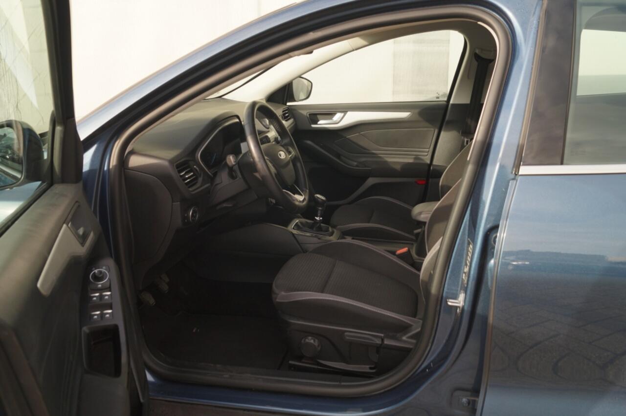 Ford FOCUS Wagon 1.0 EcoBoost Trend Edition Business -NAVI-CAM-