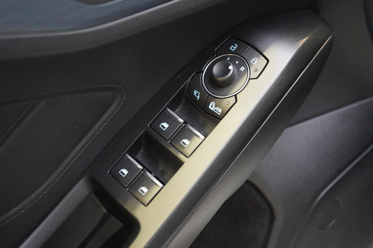 Ford FOCUS 1.5 EcoBoost 150pk Active X Business | Carplay | Stoelverwarming | Navigatie | Achteruitrijcamera