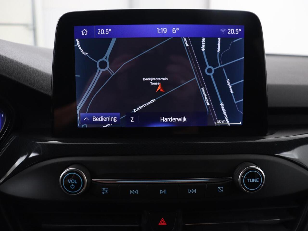 Ford FOCUS 1.5 EcoBoost ST Line X | Trekhaak | Adaptive cruise | Camera | Carplay | Digital Cockpit | Keyless | Full LED | Navigatie | Climate control