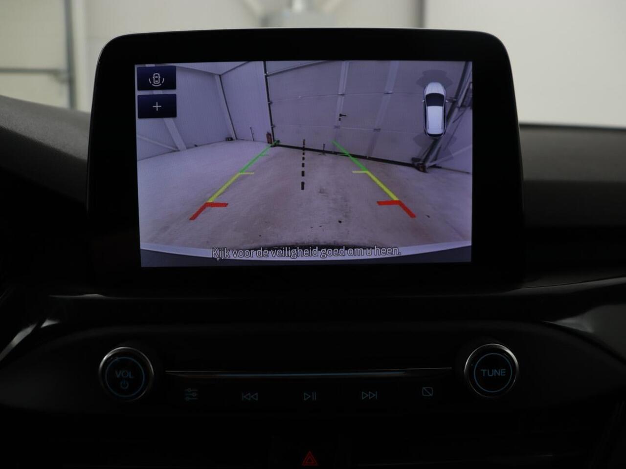 Ford FOCUS 1.5 EcoBoost ST Line X | Trekhaak | Adaptive cruise | Camera | Carplay | Digital Cockpit | Keyless | Full LED | Navigatie | Climate control