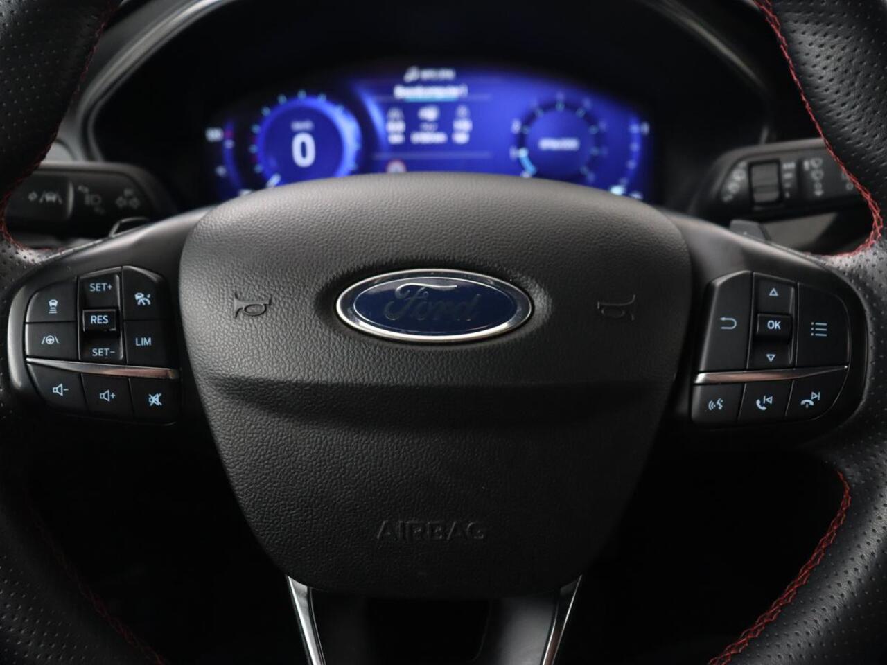 Ford FOCUS 1.5 EcoBoost ST Line X | Trekhaak | Adaptive cruise | Camera | Carplay | Digital Cockpit | Keyless | Full LED | Navigatie | Climate control