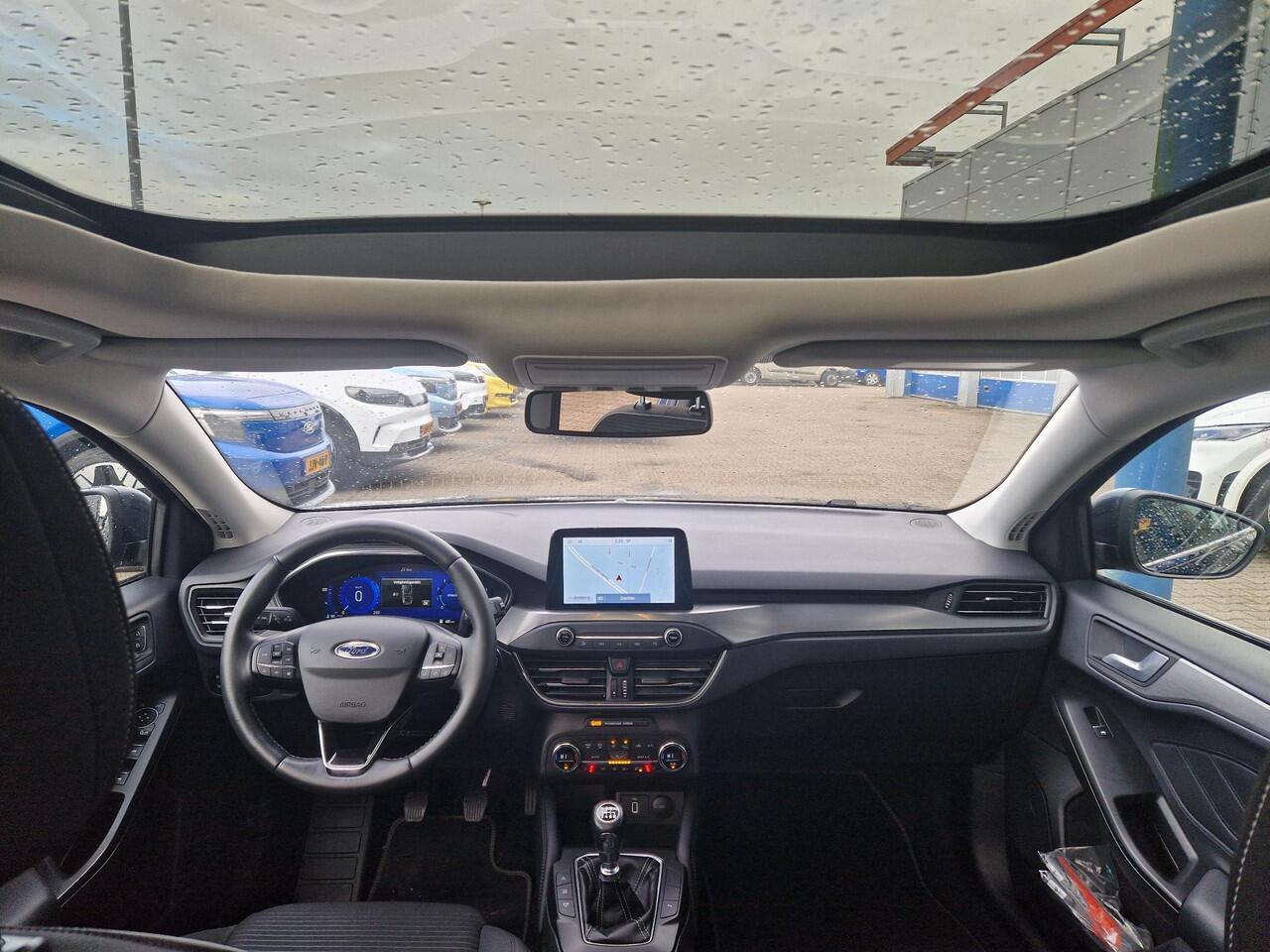 Ford FOCUS Wagon 1.0 EcoBoost Hybrid Titanium X Business | Winterpack | Panoramadak