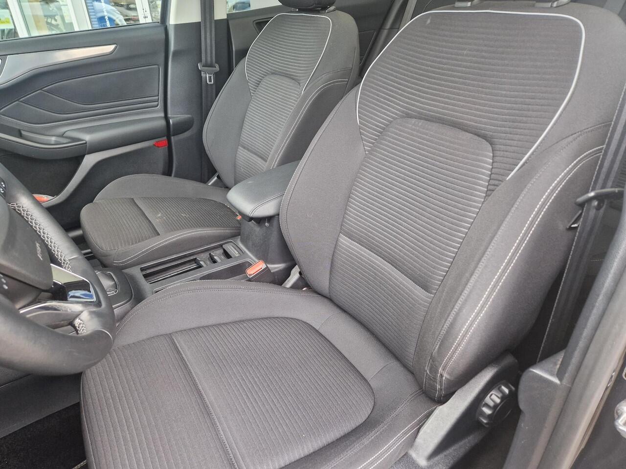 Ford FOCUS Wagon 1.0 EcoBoost Hybrid Titanium X Business | Winterpack | Panoramadak