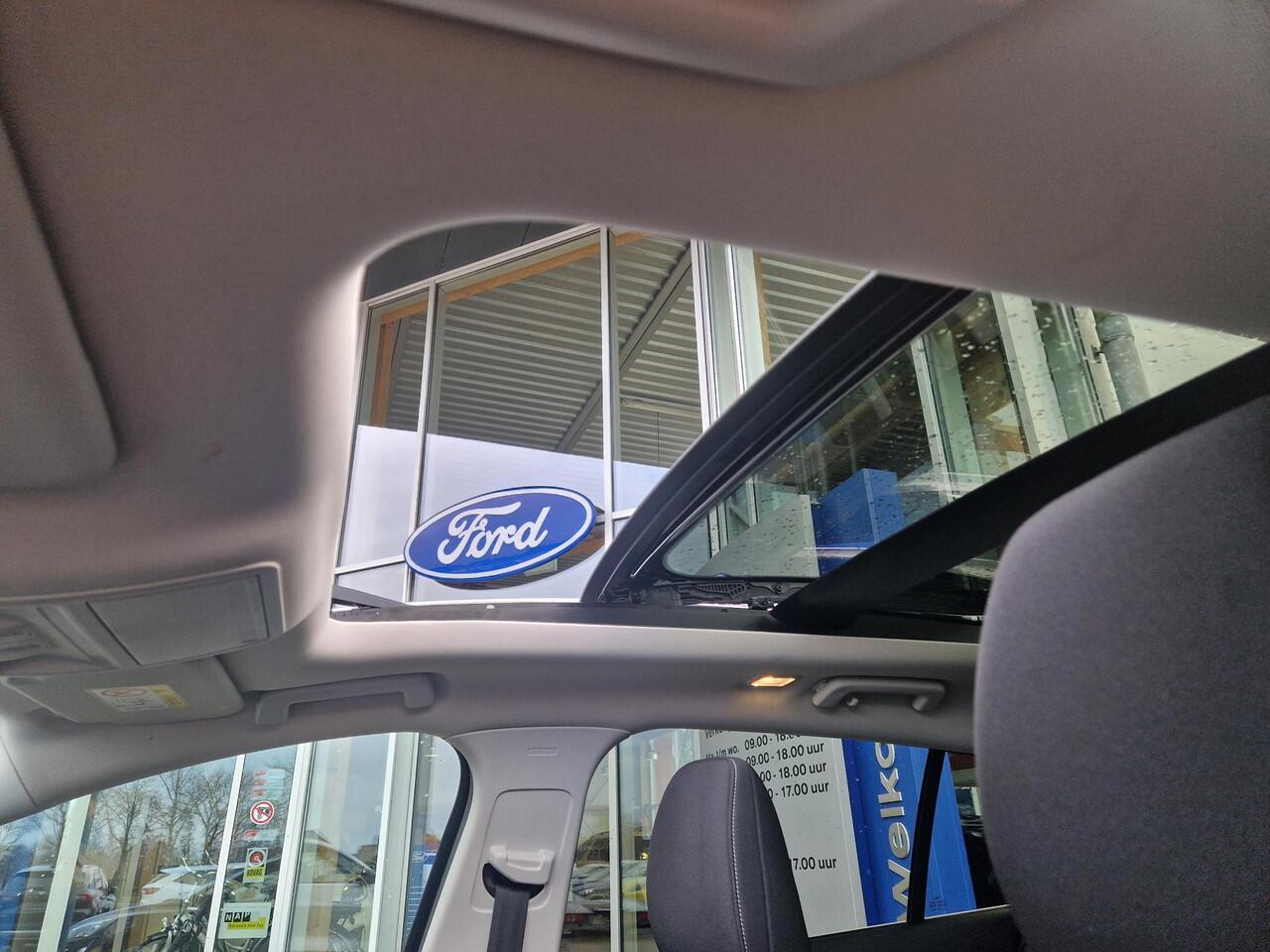 Ford FOCUS Wagon 1.0 EcoBoost Hybrid Titanium X Business | Winterpack | Panoramadak