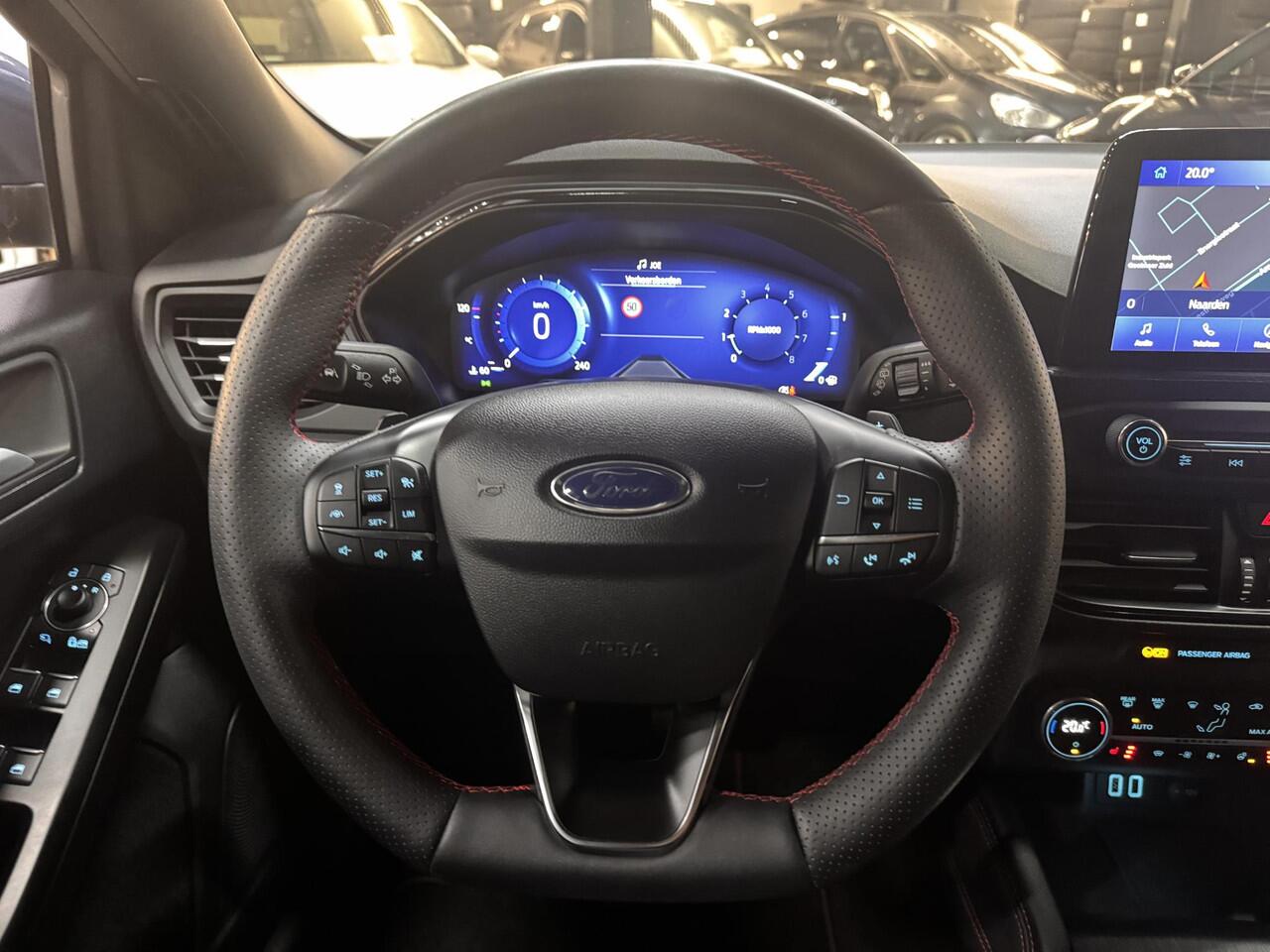 Ford FOCUS 1.5 EcoBoost Automaat ST-Line X Navi Camera Adap Cruise Winter Parking Dodehoek pack 5drs