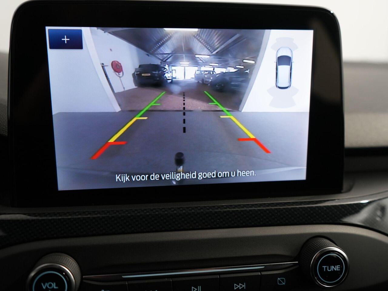 Ford FOCUS Wagon 1.0 EcoBoost Hybrid ST Line Business 125 PK | Camera | Winterpakket | Trekhaak |