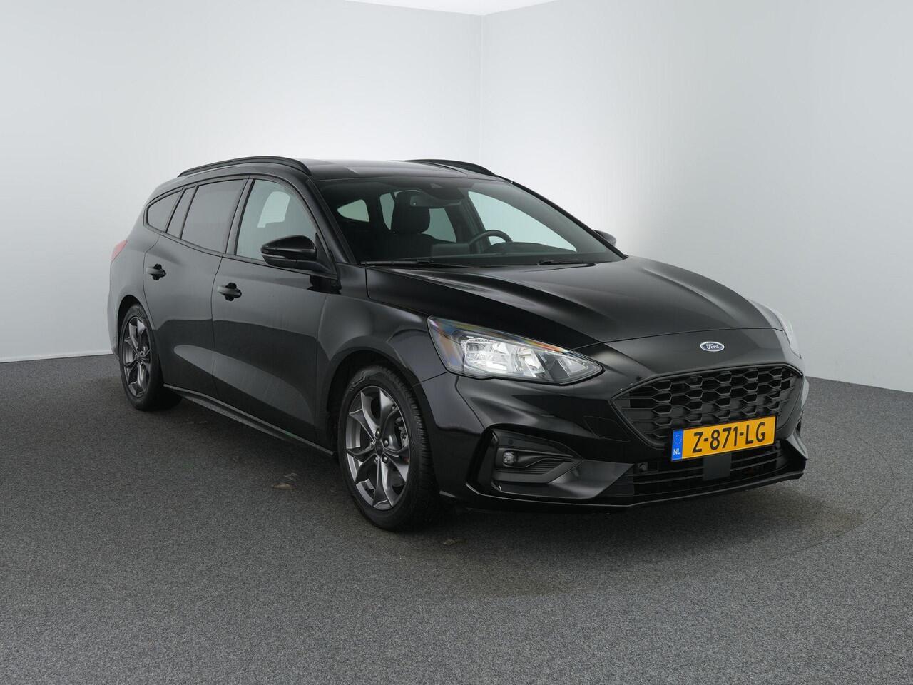 Ford FOCUS Wagon 1.0 EcoBoost Hybrid ST Line Business 125 PK | Camera | Winterpakket | Trekhaak |
