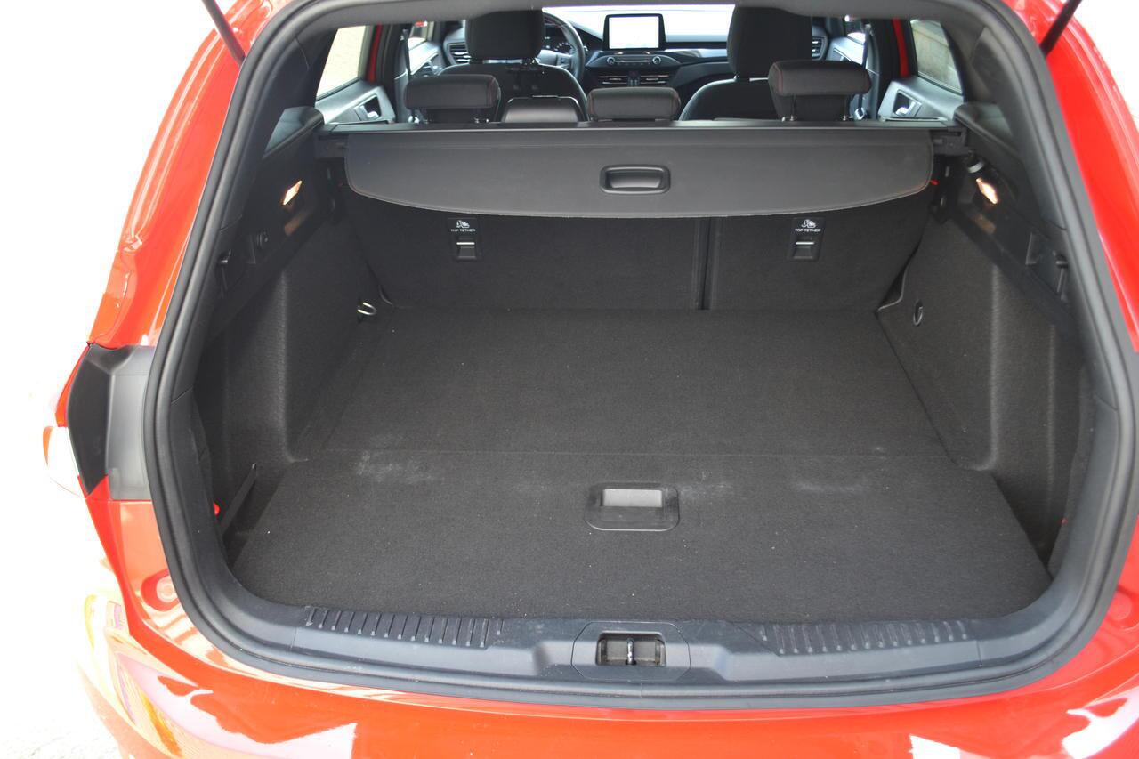 Ford FOCUS WAGON 1.0 ECOB. ST-LINE AUTOMAAT