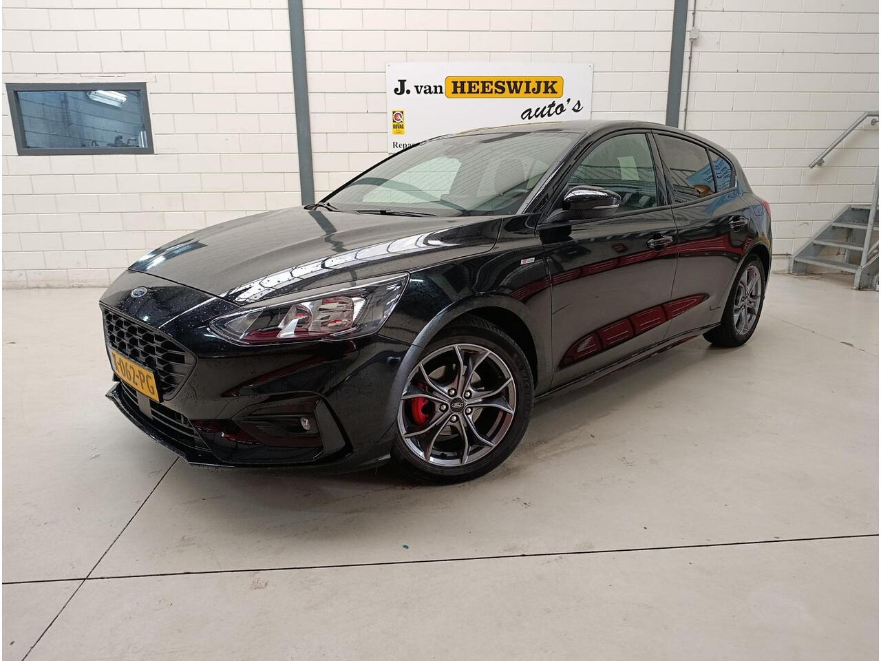 Ford FOCUS 1.0 EcoBoost Hybrid ST Line X Business Af neembare trekhaak | Pdc | Keyless | Navigatie