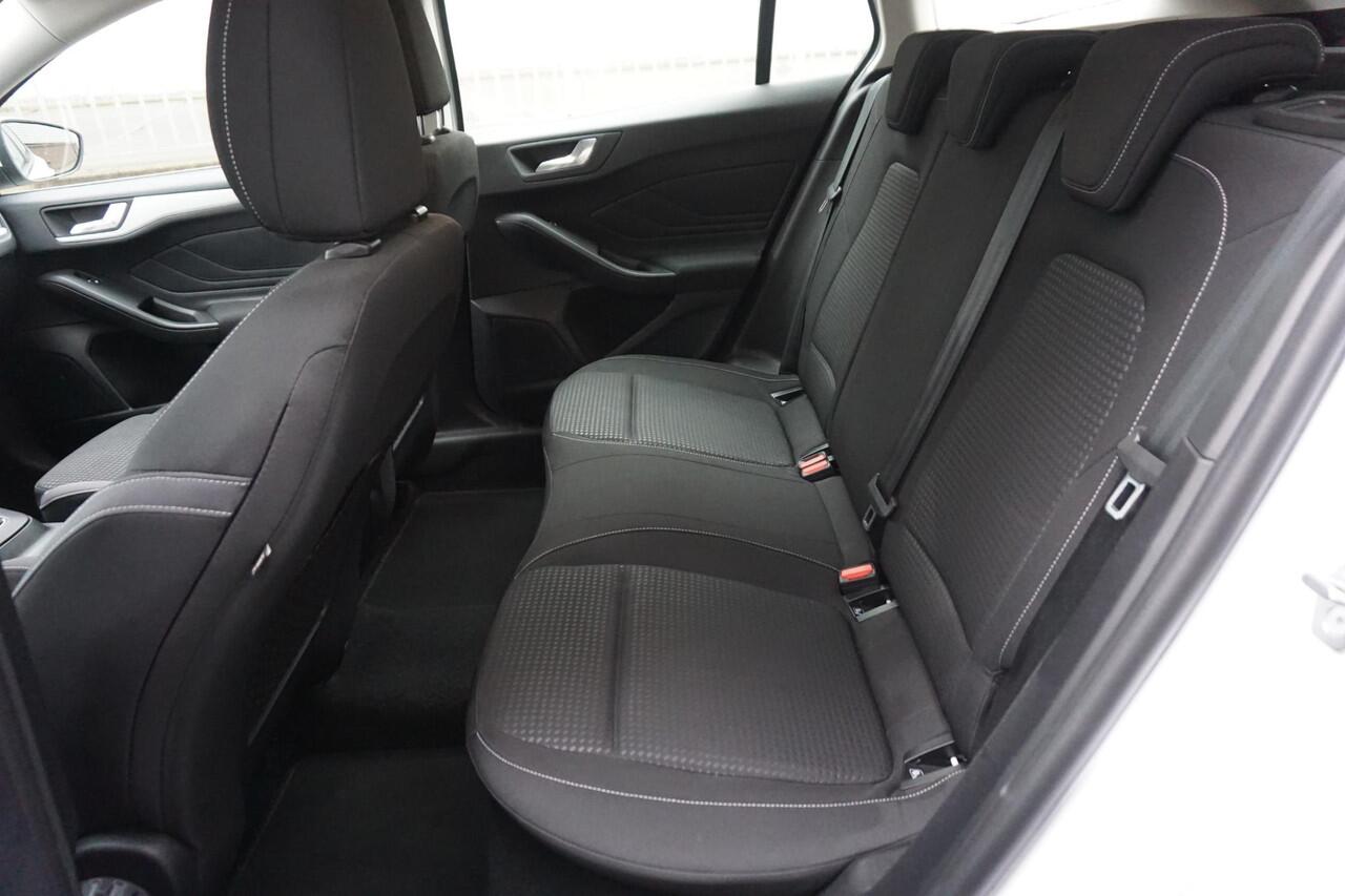 Ford FOCUS Wagon 1.0 EcoB.125PK Hybrid Business/Camera/1e Eigenaar/ 100%Onderhouden.