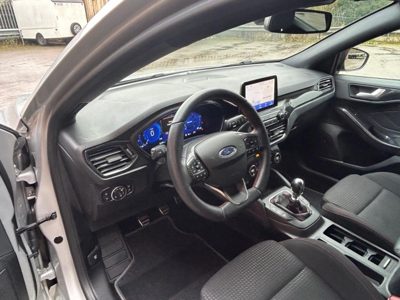 Ford FOCUS 1.0 ECOBOOST HYBRIDE 155 PK ST-LINE SUPERRR DIKKK