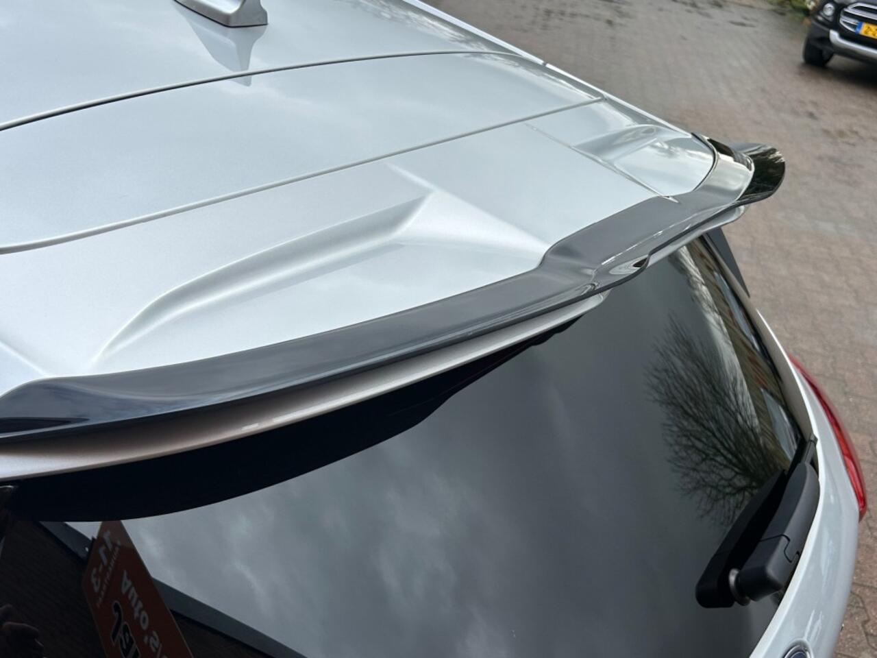 Ford FOCUS 1.0 ECOBOOST HYBRIDE 155 PK ST-LINE SUPERRR DIKKK