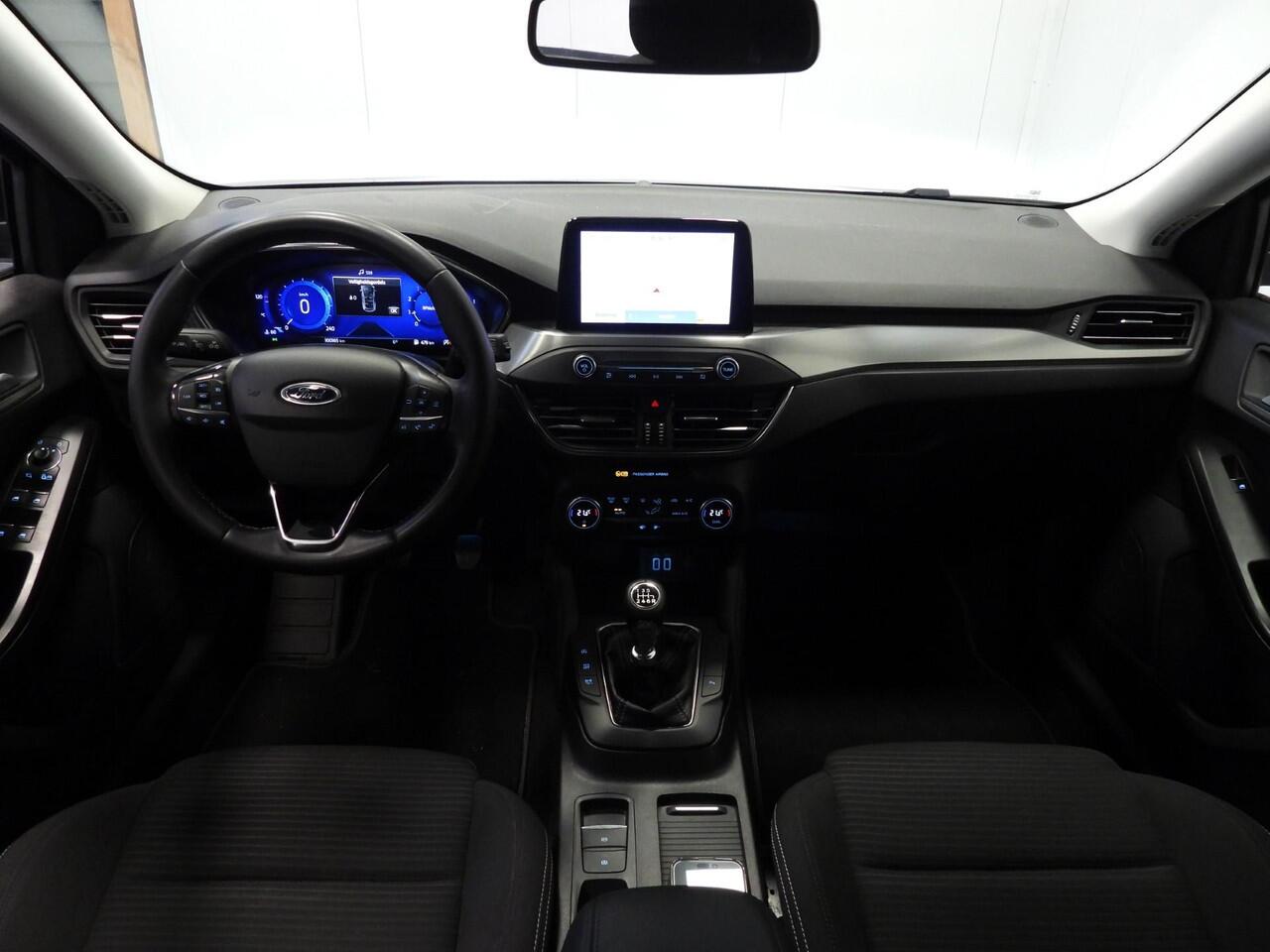 Ford FOCUS 1.0 EcoBoost Titanium X Business NAVI/CAMERA/LED/VIRTUAL/16"LMV!