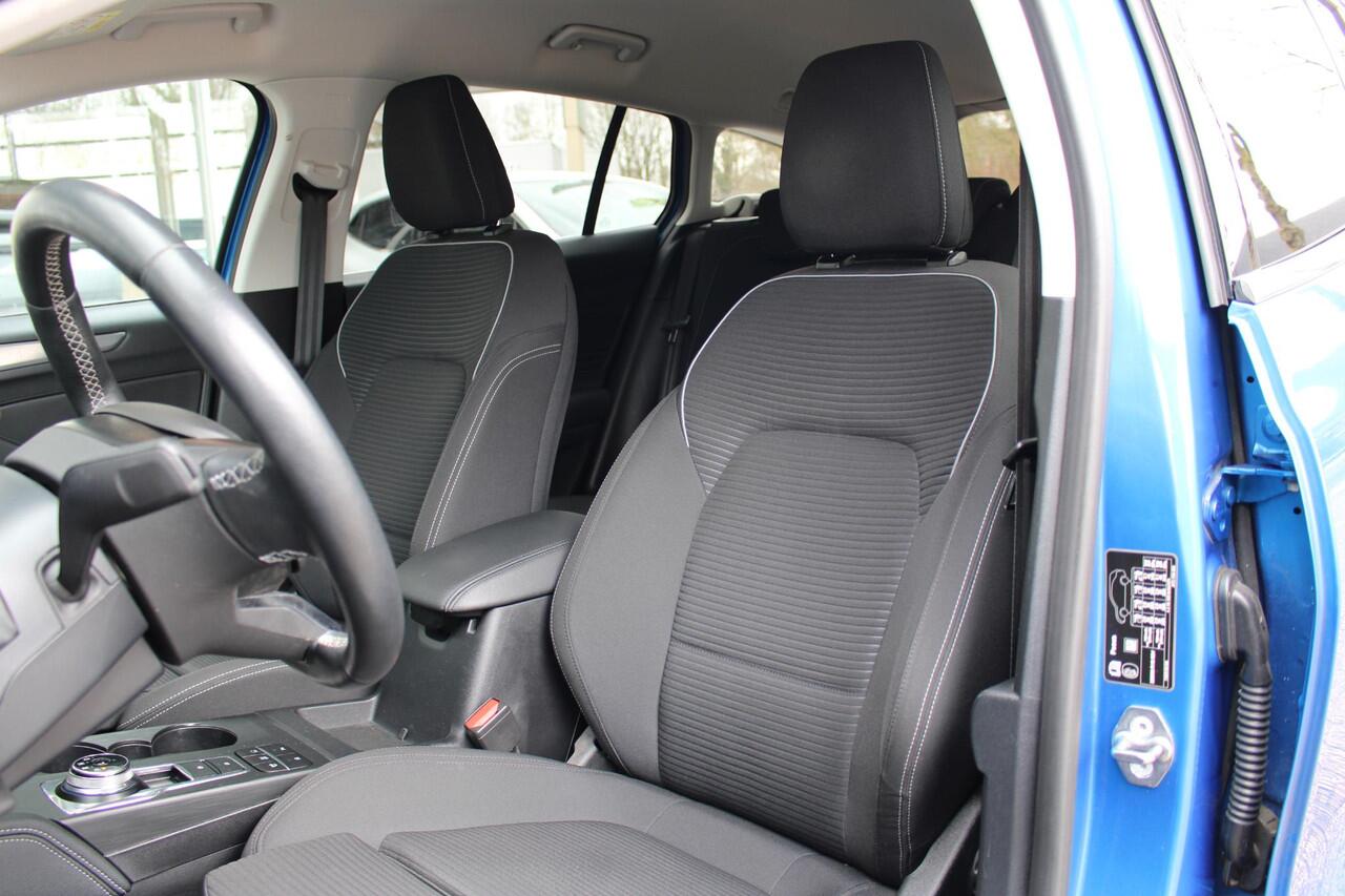 Ford FOCUS Wagon 1.0 EcoBoost Titanium X Business Voorruit verwarming + Stuurwielverwarming | Achterruitrij Camera | Adaptieve Cruise control