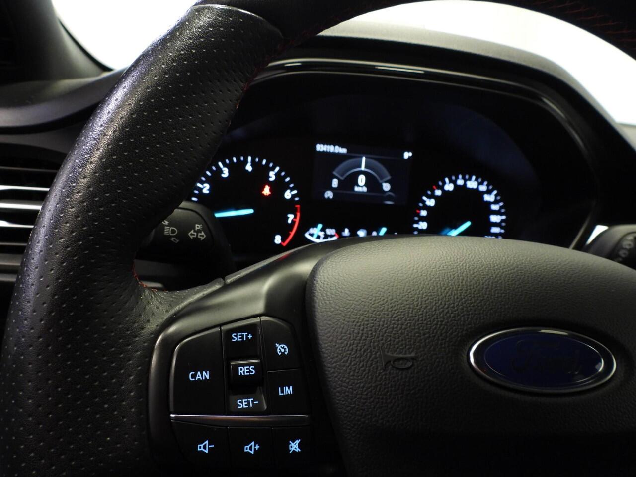 Ford FOCUS Wagon 1.0 EcoBoost ST Line Business NAVI/CAMERA/CLIMA/HEAD-UP/LED/17"LMV!