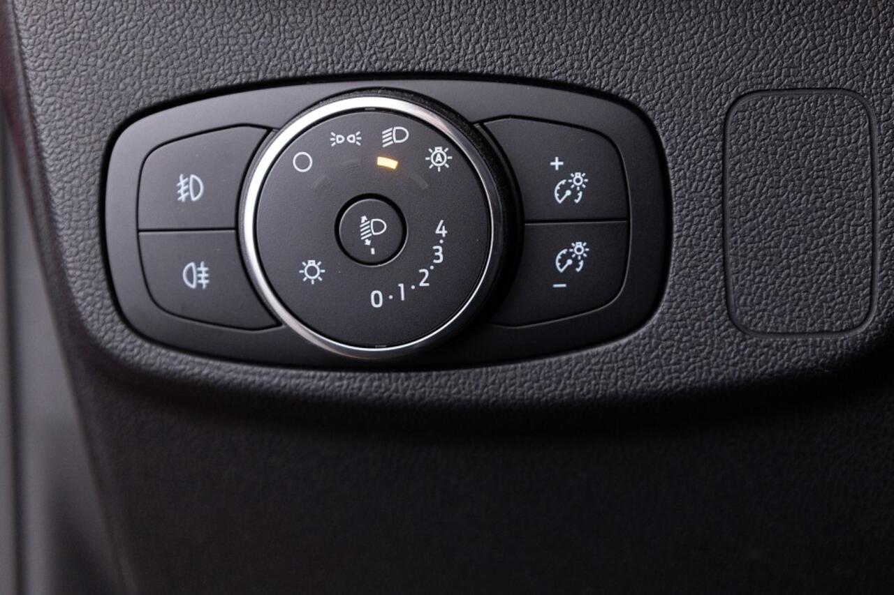Ford FOCUS 1.0 EcoBoost Hybrid Titanium X Business | ECC | NAVI ? 1e Eigenaar .
