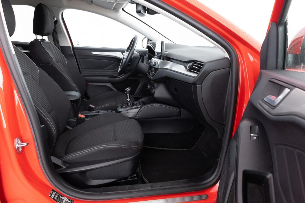Ford FOCUS 1.0 EcoBoost Hybrid Titanium X Business | ECC | NAVI ? 1e Eigenaar .