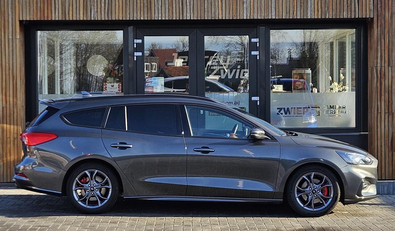 Ford FOCUS Wagon 1.0 EcoBoost Hybrid ST Line X Business led. camera.