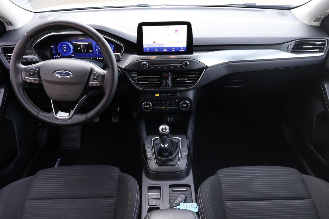 Ford FOCUS Wagon 1.0 Titanium X Business 1e Eigenaar | Volledig Onderh | NAP | BTW | AF Trekhaak | Camera | Elek Klep | Navi | Carplay | Cruise | Keyless | Full LED | Start/Stop | Hill-Hold | Bots | PDC