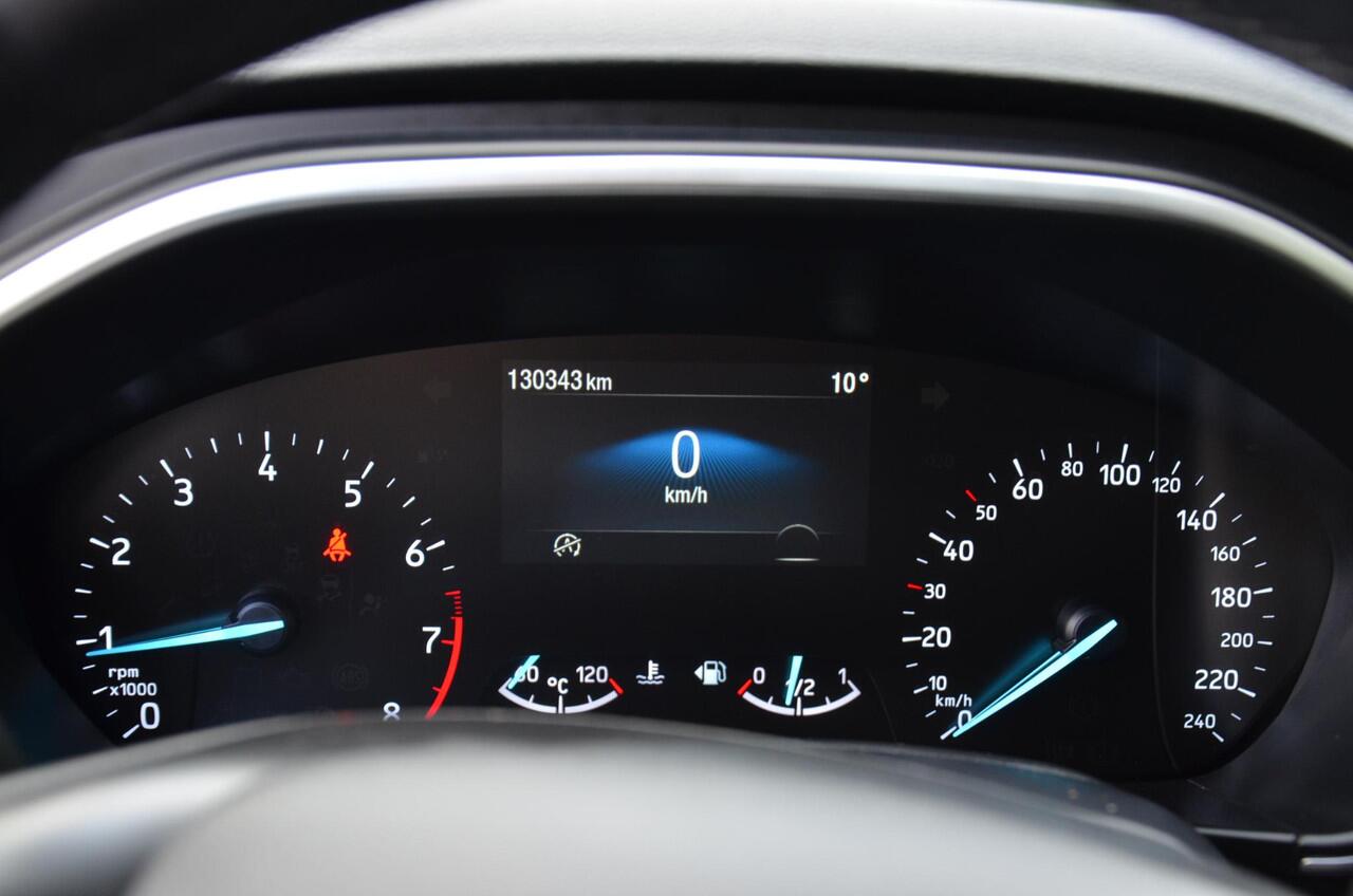 Ford FOCUS Wagon 1.0 EcoBoost Hybrid Trend Edition Business Navi/Pdc/Ecc/Led/Stoel Stuur & ruitverwarming/Cr-Controle/Privacy-Glass/Lmv/Achteruitrijcamera/Trekhaak