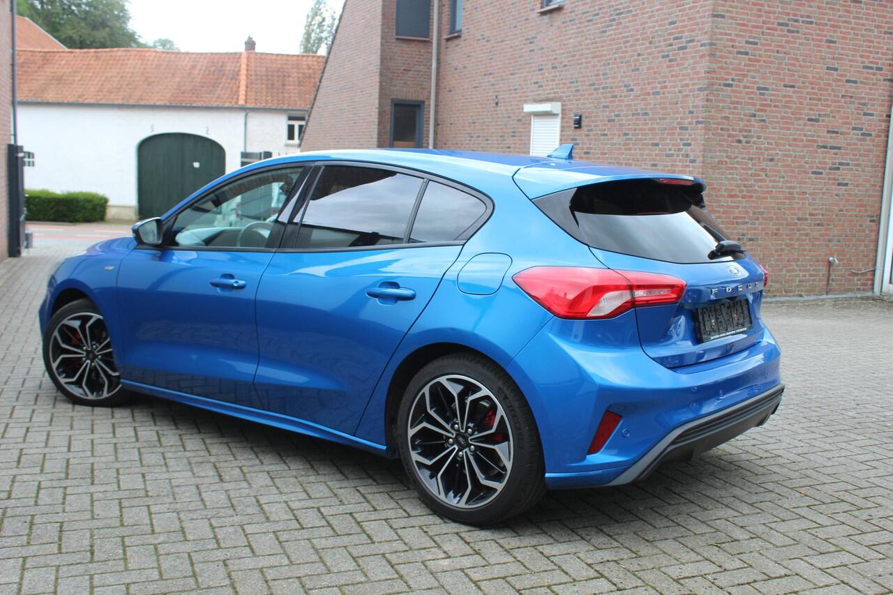 Ford FOCUS 1.0 EcoBoost Hybrid ST Line X Business Navi, Camera, Winter Pack, Privacy Glass, Carplay, Head Up Display!