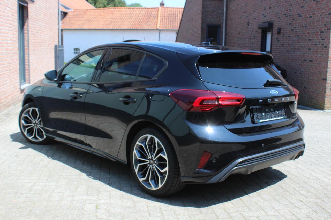 Ford FOCUS 1.0 EcoBoost Hybrid ST Line X Navi/Carplay, Winterpack, Camera, 18" Automaat!