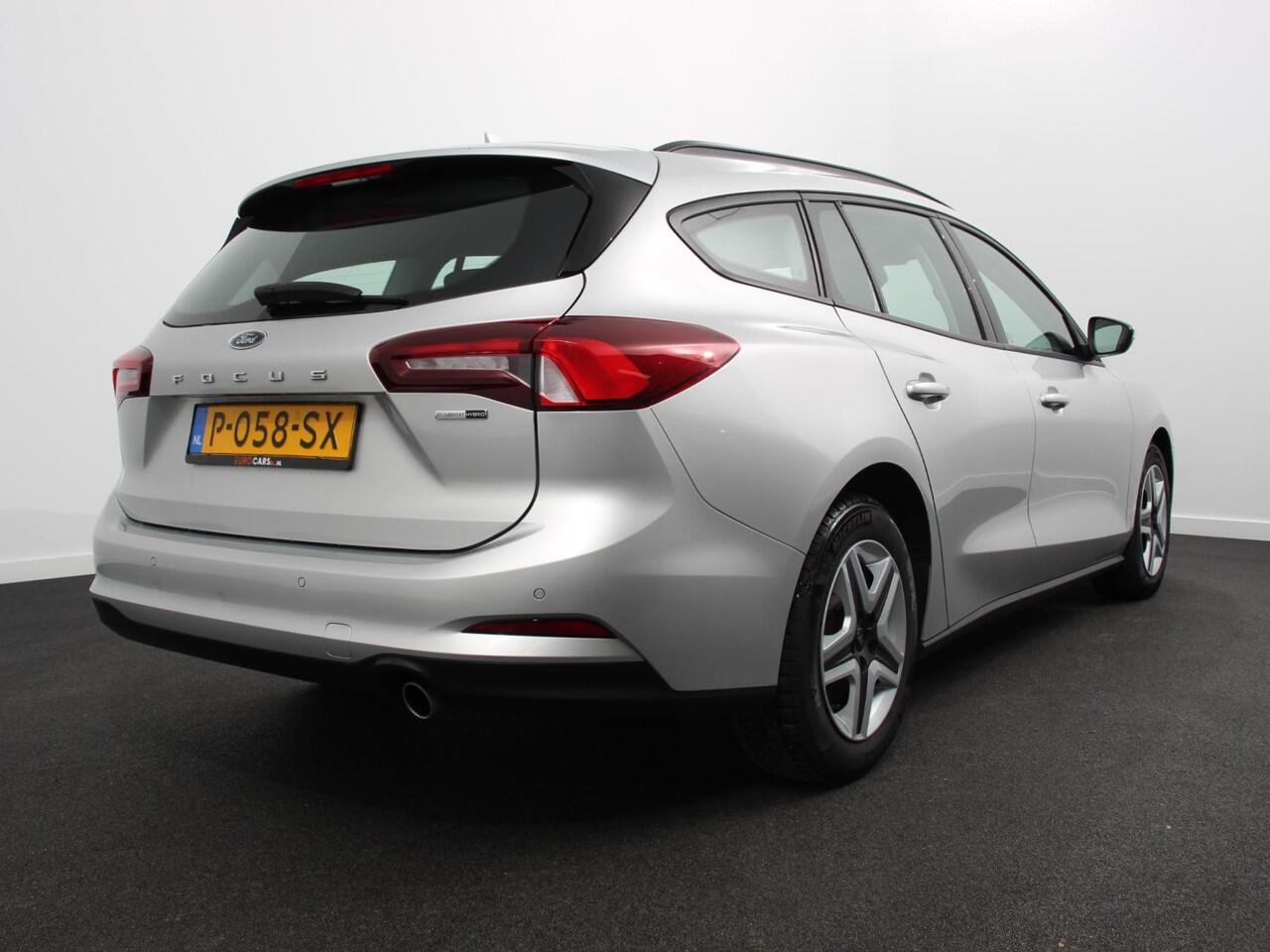 Ford FOCUS Wagon 1.0 EcoBoost 125pk Connected | Navigatie | Parkeer sensoren | Dab | Cruise control | Airco | Led | Airco | Lane assist
