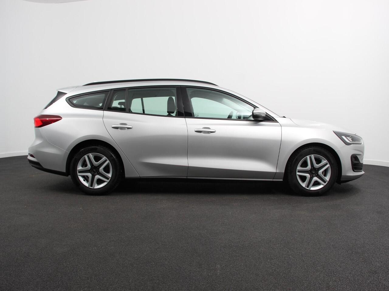 Ford FOCUS Wagon 1.0 EcoBoost 125pk Connected | Navigatie | Parkeer sensoren | Dab | Cruise control | Airco | Led | Airco | Lane assist