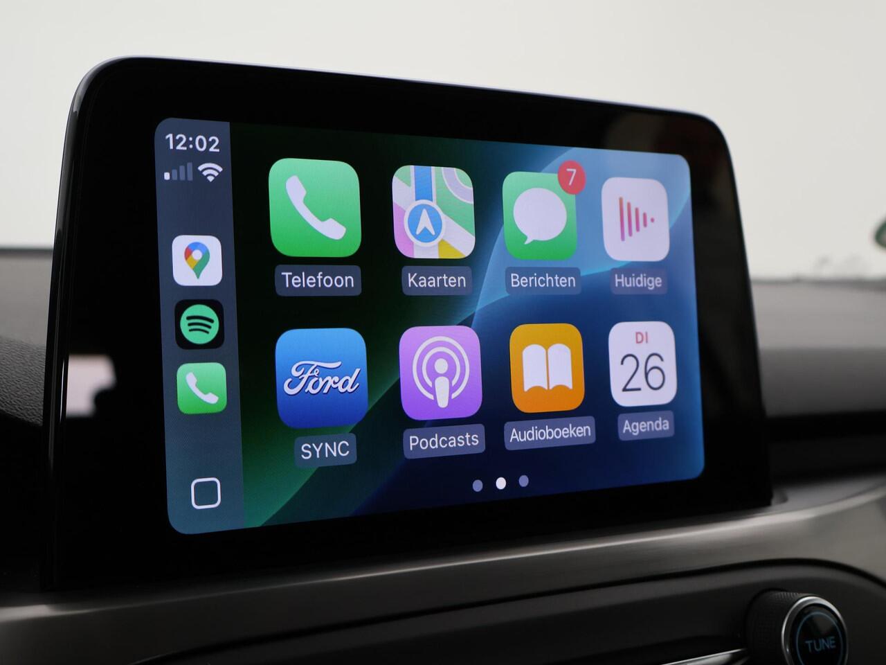 Ford FOCUS Wagon 1.0 E.B. AUTOMAAT TITANIUM X + ELEK. TREKHAAK | CAMERA | APPLE CARPLAY