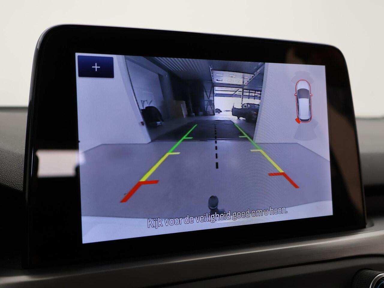 Ford FOCUS Wagon 1.0 E.B. AUTOMAAT TITANIUM X + ELEK. TREKHAAK | CAMERA | APPLE CARPLAY