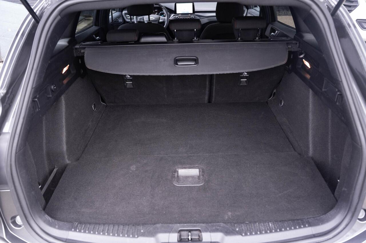 Ford FOCUS Wagon 1.0 EcoBoost Hybrid ST Line Business Apple Carplay Camera Winterpakket Led lichtpakket 1e Eig. NAP