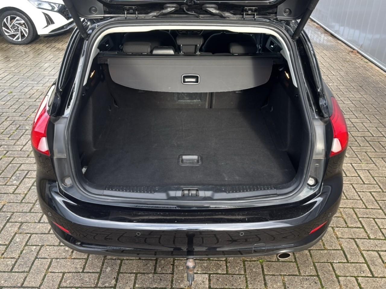 Ford FOCUS Wagon 1.0 EcoBoost Titanium X Business