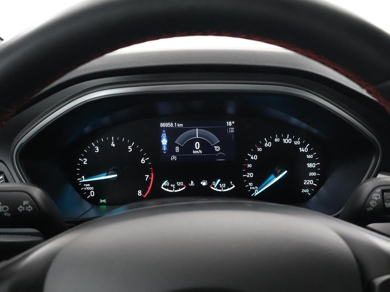 Ford FOCUS Wagon 1.0 EcoBoost Hybrid ST Line Style | Winterpack | Parkeercamera | Apple Carplay/Android Auto | Climate Control |