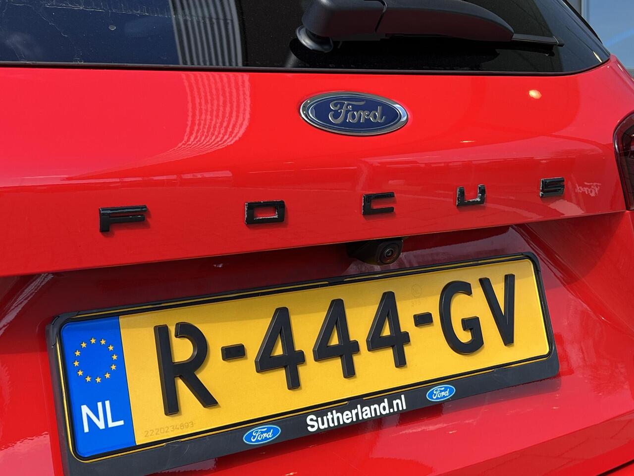 Ford FOCUS Wagon 1.0 EcoBoost Hybrid ST Line X 125pk | ZUID | Winterpakket | Panorama dak | Adaptieve cruise