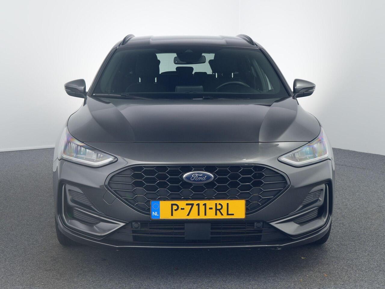 Ford FOCUS Wagon 1.0 EcoBoost Hybrid ST Line Style Facelift | Camera | Winterpakket | Carplay |