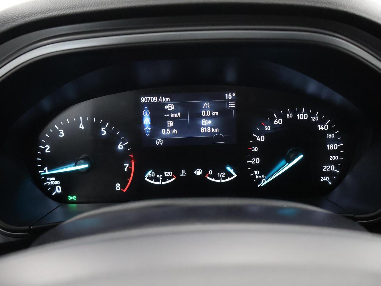 Ford FOCUS Wagon 1.0 EcoBoost Hybrid ST Line Style | Winterpakket | Parkeercamera | Navigatie | Climate Control |