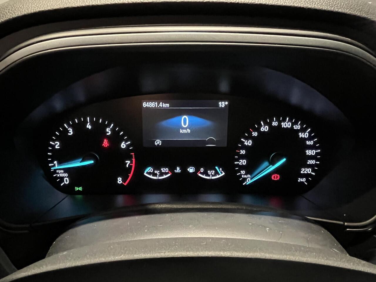 Ford FOCUS Wagon 1.0 EcoBoost Hybrid ST Line | Winter Package | Parking Pack | Apple Carplay/Android Auto |