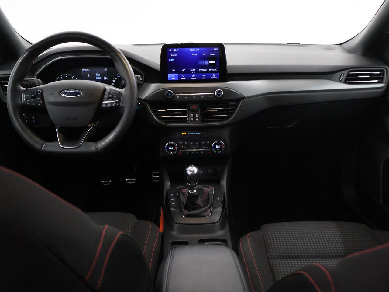 Ford FOCUS Wagon 1.0 EcoBoost Hybrid ST Line Style | Winterpakket | Parkeercamera | Navigatie | Climate Control |