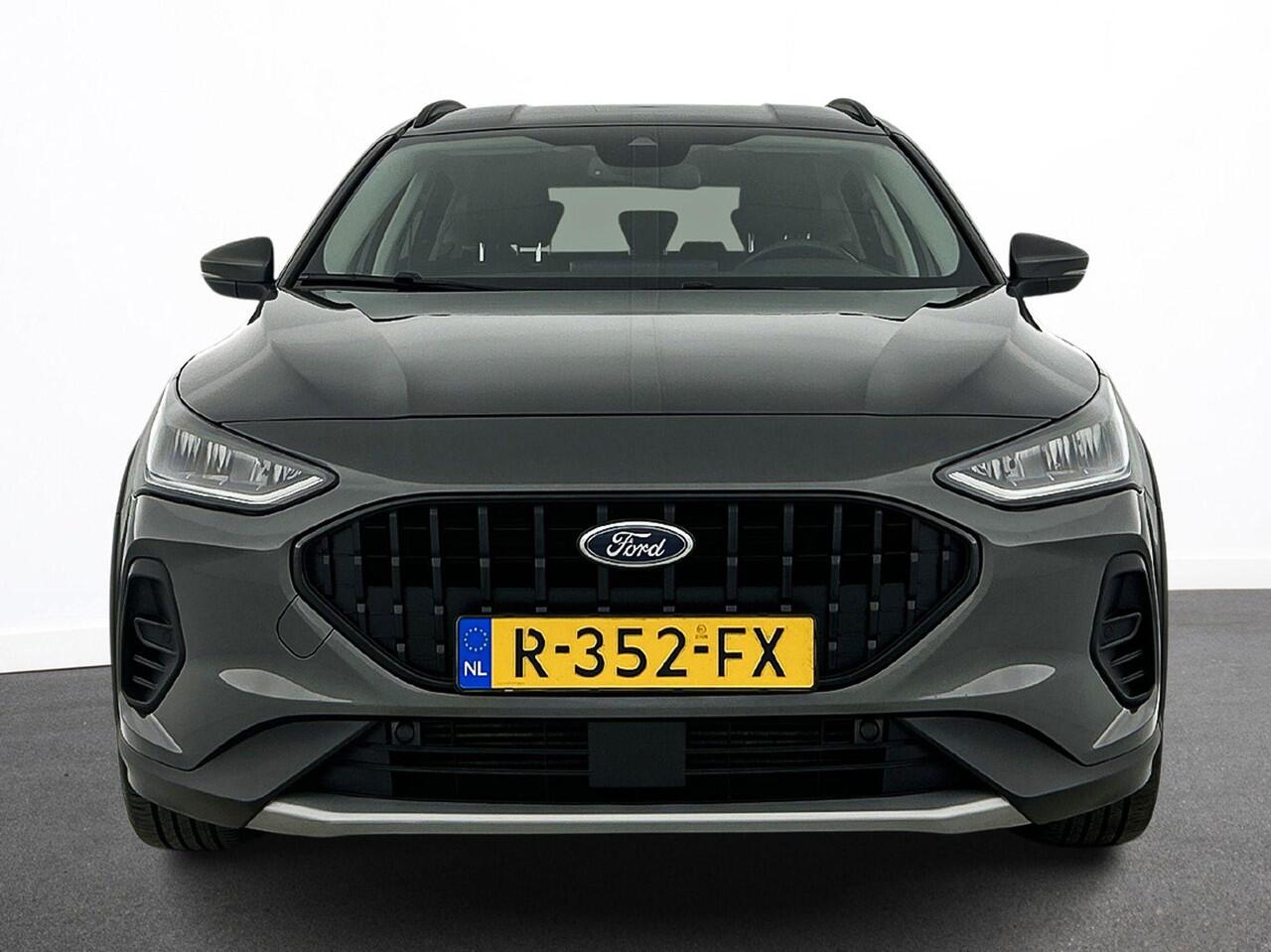 Ford FOCUS Wagon 1.0 EcoBoost Hybrid Active Airco ECC Navi Carplay PDC Voor en achter Full LED 17"LM Velgen Cruise Control