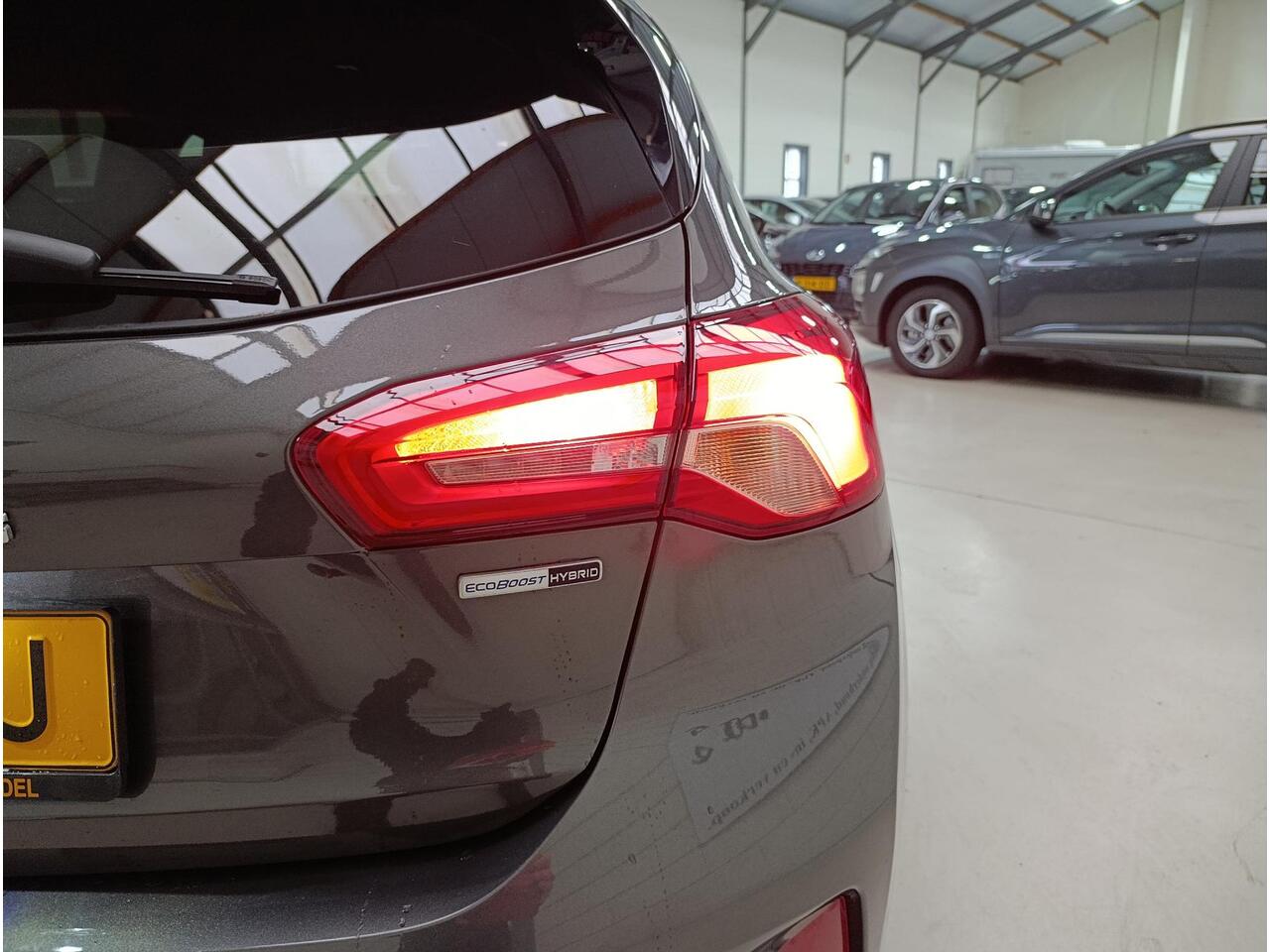 Ford FOCUS 1.0 EcoBoost Hybrid Active X Business Climate controle | Bang & Olufsen | Navigatiesysteem | Parkeersensoren |Trekhaak