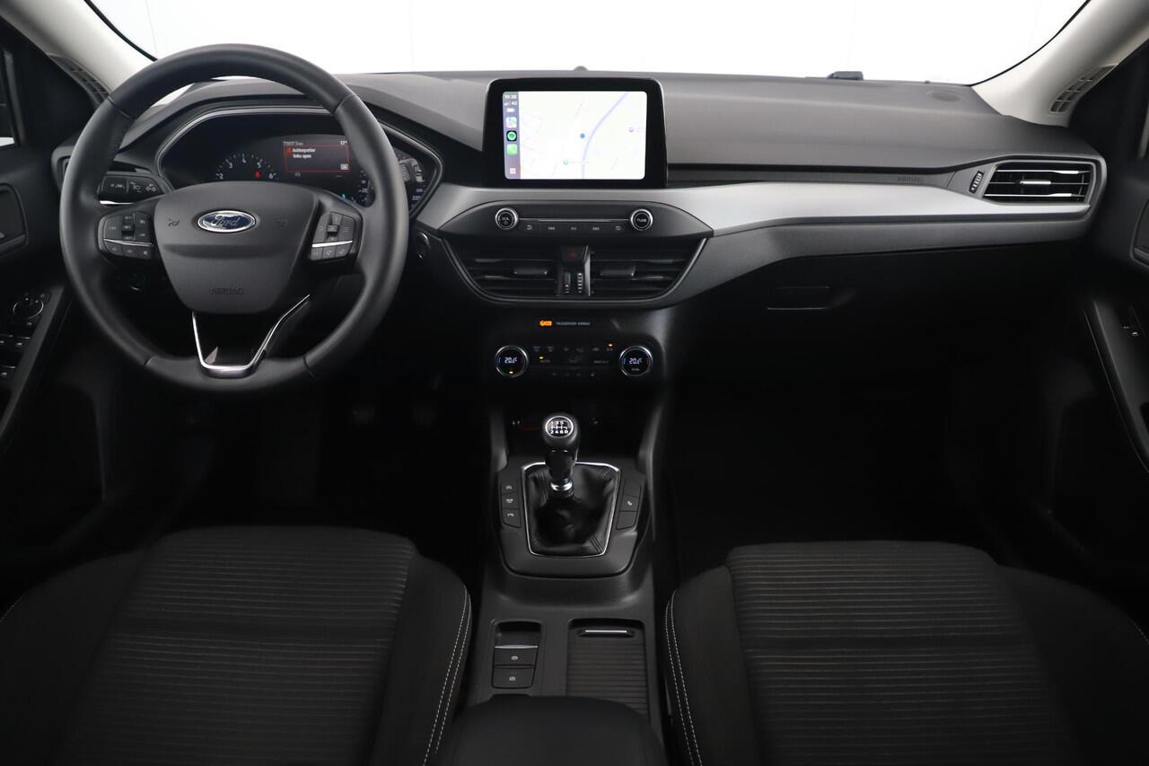 Ford FOCUS 1.0 EcoBoost Hybrid Titanium Style Winter Pack Keyless Navigatie Achteruitrijcamera Carplay Android Clima Stuur & Stoelverwarming All season banden!