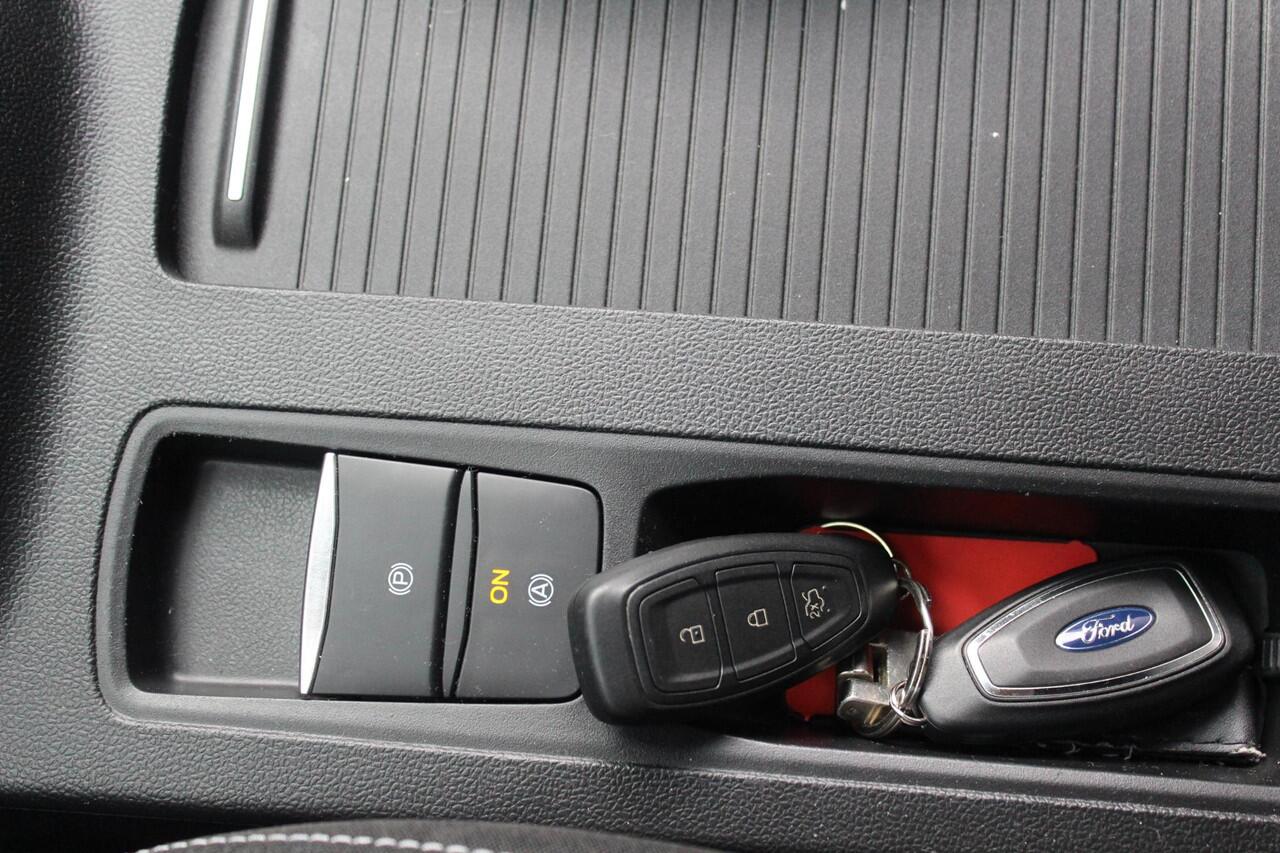 Ford FOCUS Wagon 1.0 EcoBoost Hybrid Titanium Style