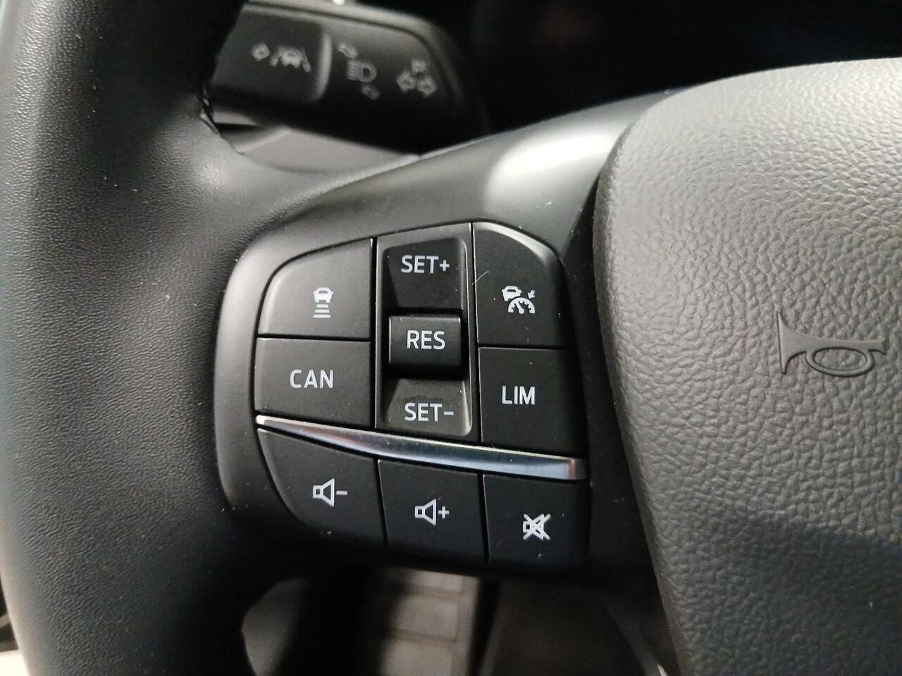 Ford FOCUS Wagon 1.0 EcoBoost Hybrid Active X