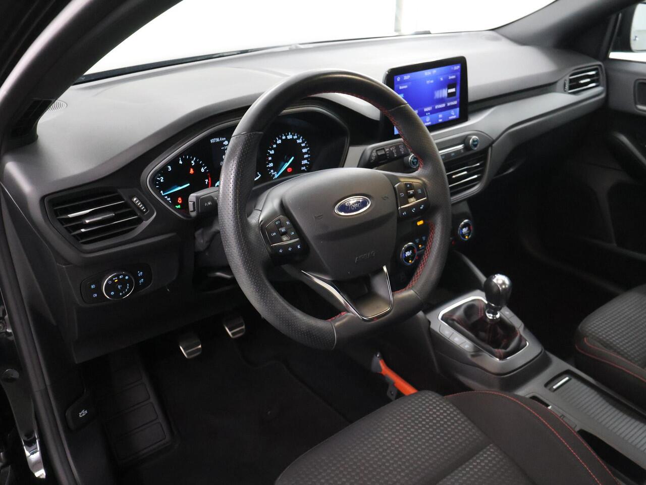 Ford FOCUS Wagon 1.0 EcoBoost Hybrid ST Line Style | Winterpakket | Parkeercamera | Navigatie | Climate Control | Cruise Control |