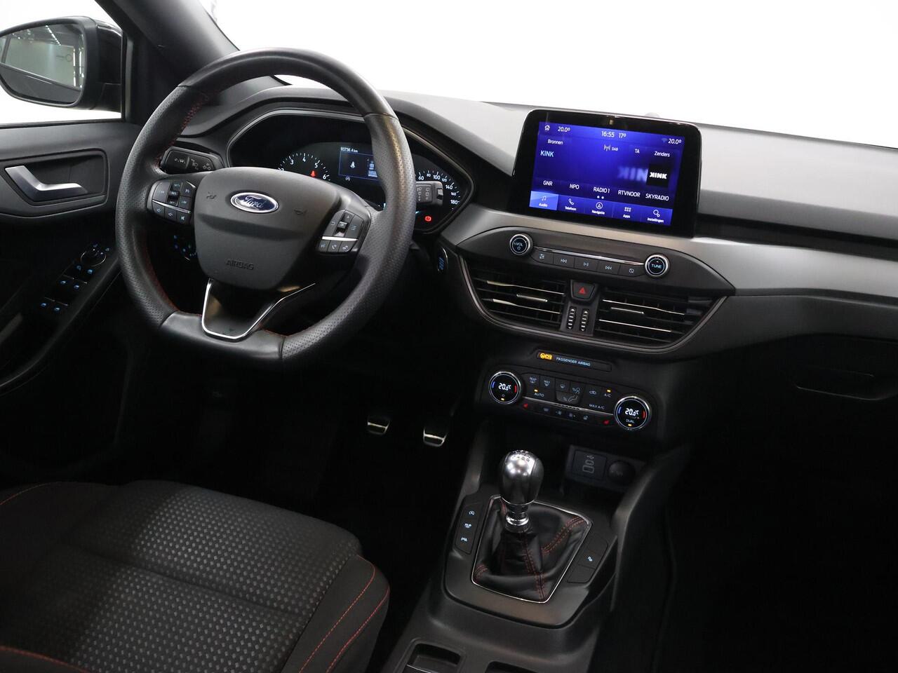 Ford FOCUS Wagon 1.0 EcoBoost Hybrid ST Line Style | Winterpakket | Parkeercamera | Navigatie | Climate Control | Cruise Control |