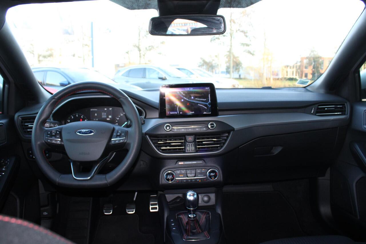 Ford FOCUS 1.0 EcoBoost 125 PK Hybrid ST Line | Winter Pack | Driver Assistance Pack | Climate Control | Privacy Glass | LED koplampen