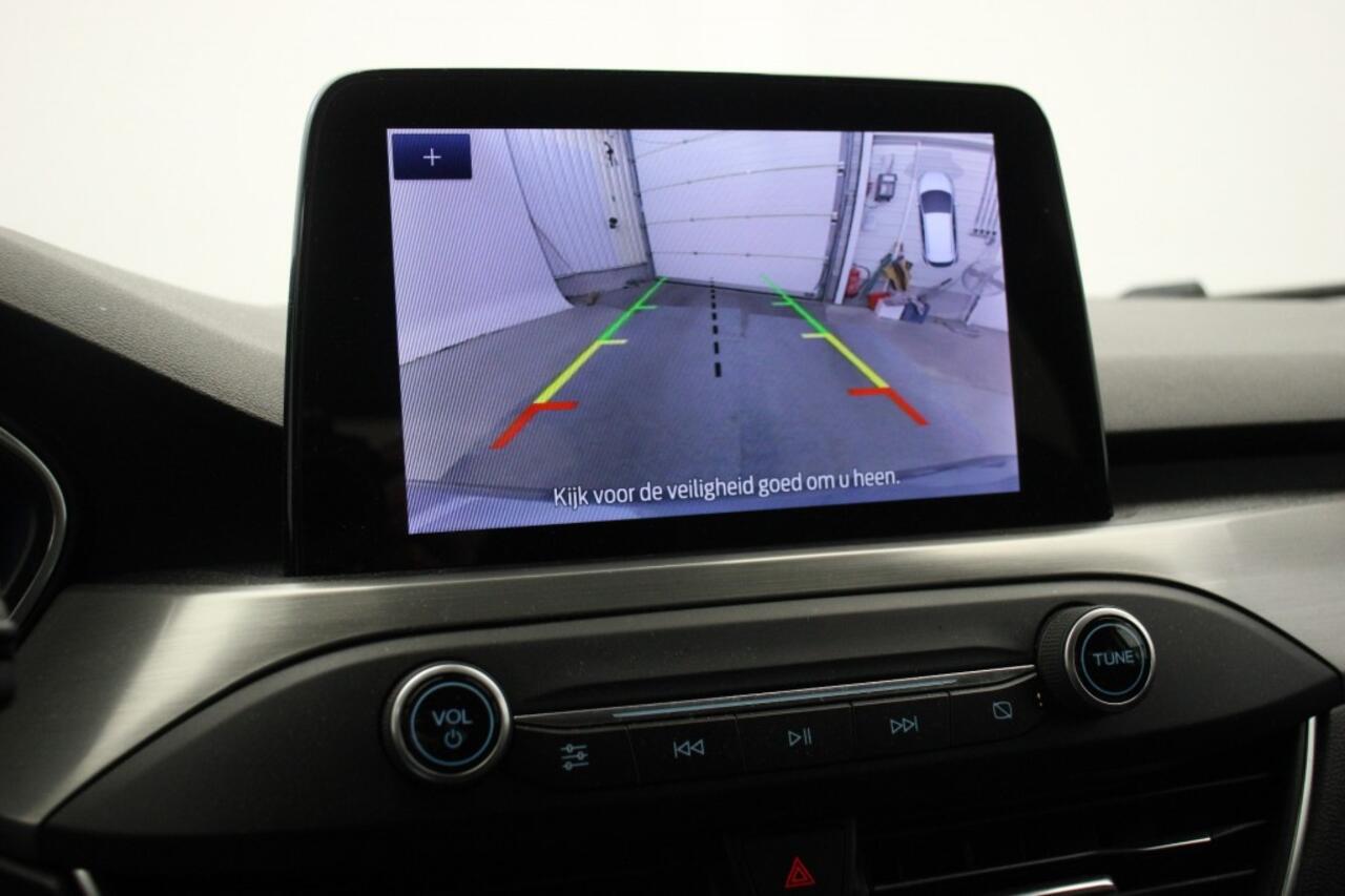 Ford FOCUS Wagon 1.0 EcoBoost Titanium X Business Automaat - Carplay, Navi, Cruise, Clima, Camera